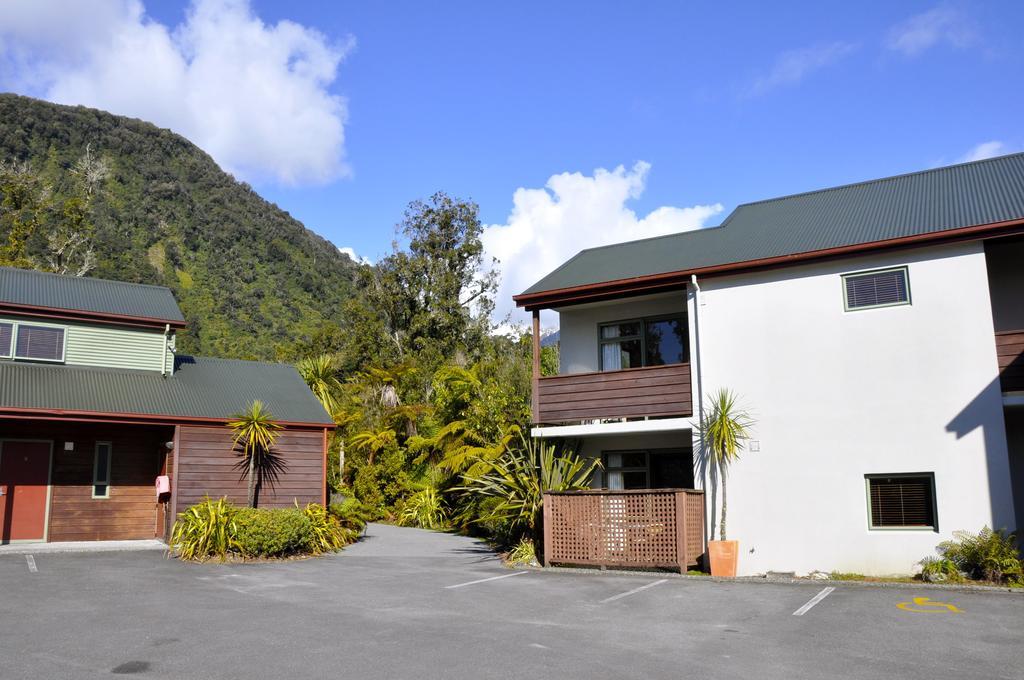 Punga Grove Motel Franz Josef Bagian luar foto