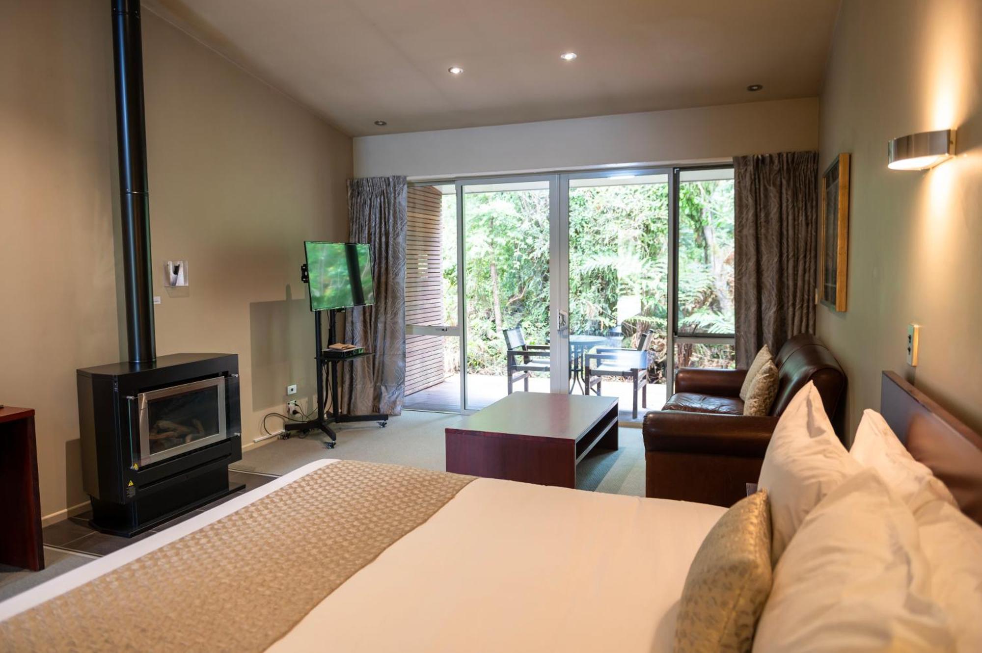 Punga Grove Motel Franz Josef Bagian luar foto