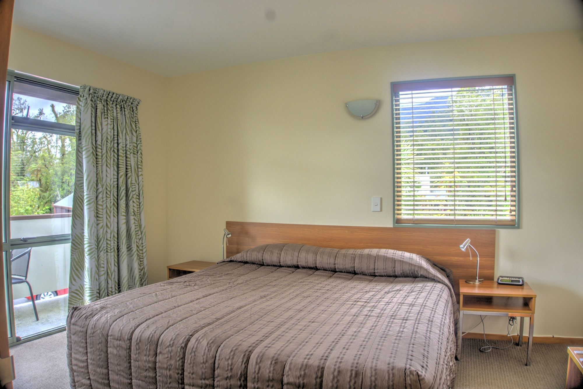 Punga Grove Motel Franz Josef Bagian luar foto