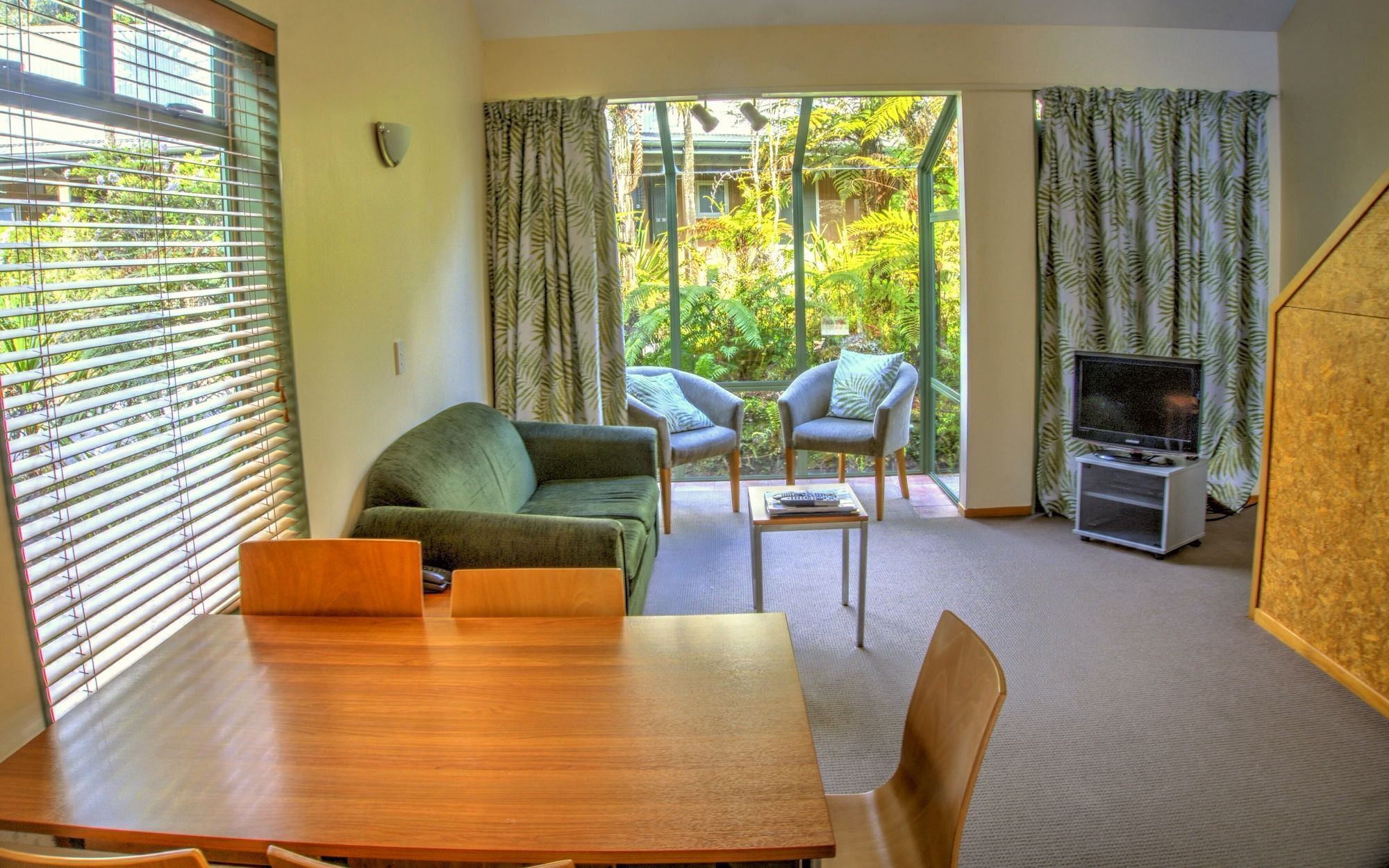 Punga Grove Motel Franz Josef Bagian luar foto